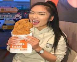 Hannah Tolentino eating non vegetarian food